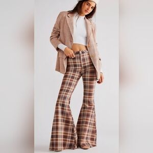 FREE PEOPLE WOMAN JUST FLOAT ON FLARE JEANS PLAID DARK CHOCOLATE COMBO SZ 24 EUC